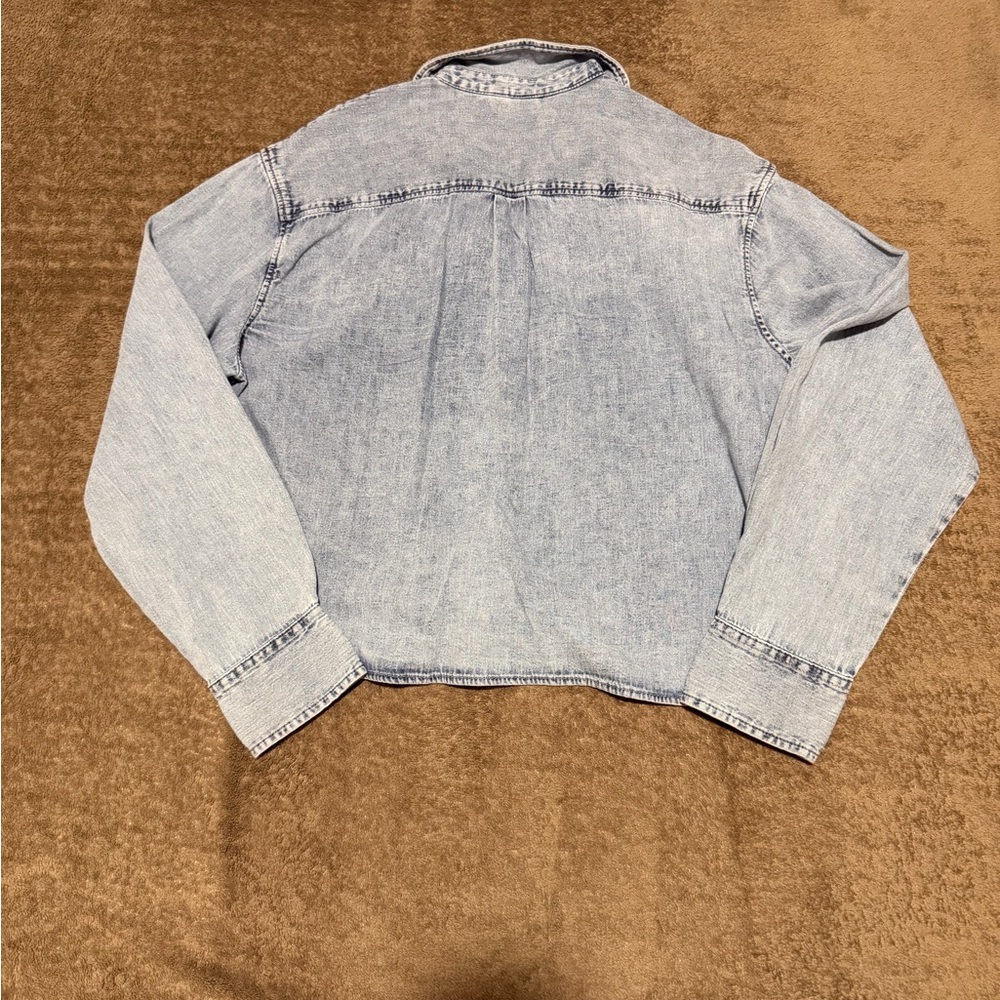 Cropped Blue Denim shirt - Picture 2 of 3